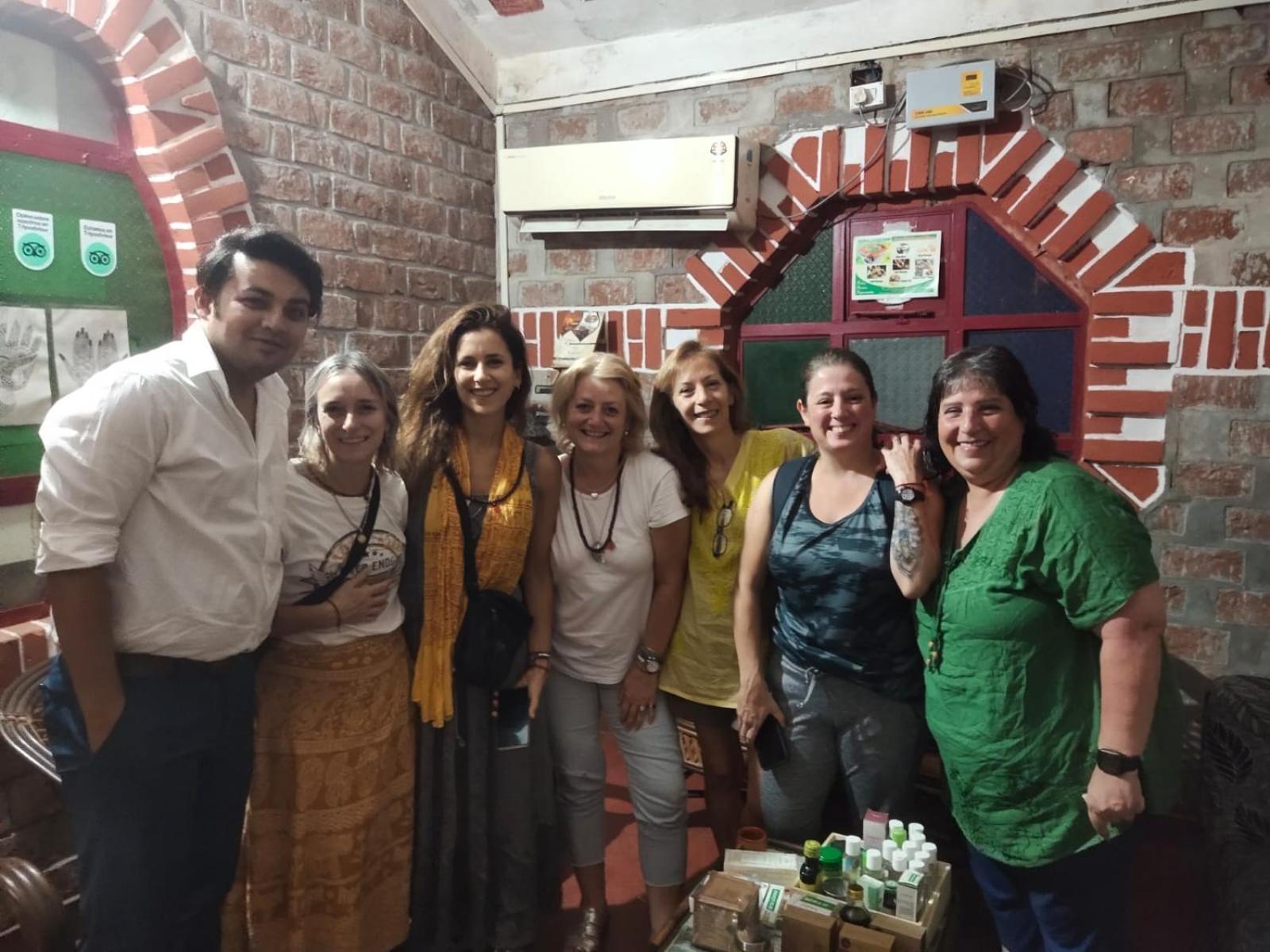 Khajuraho Glory Homestay エクステリア 写真