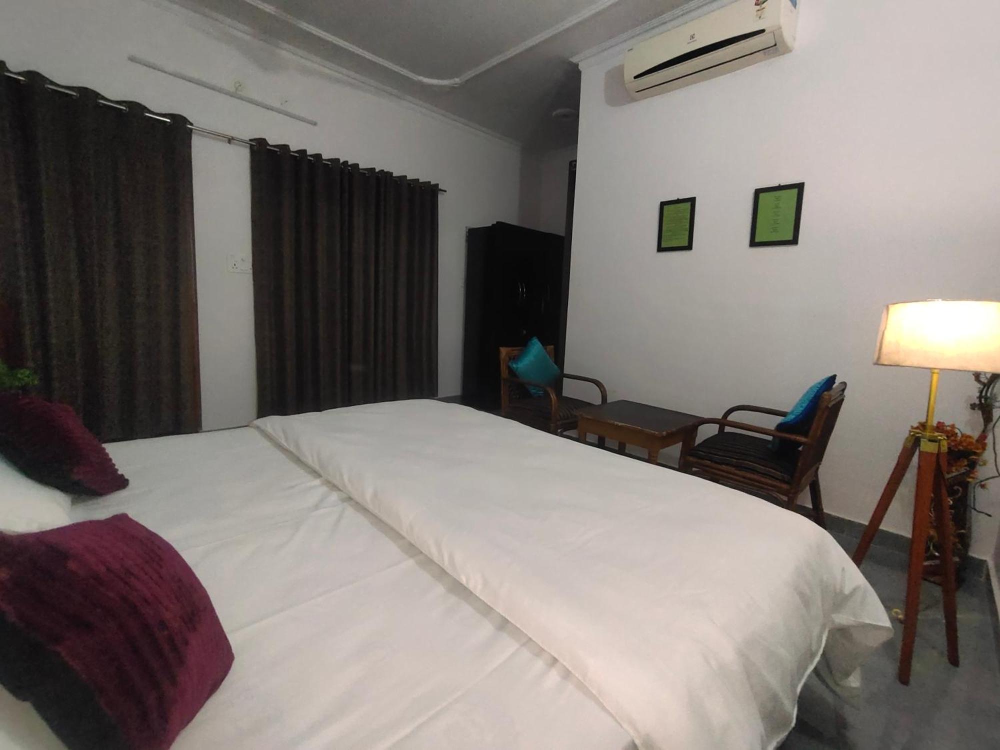 Khajuraho Glory Homestay エクステリア 写真