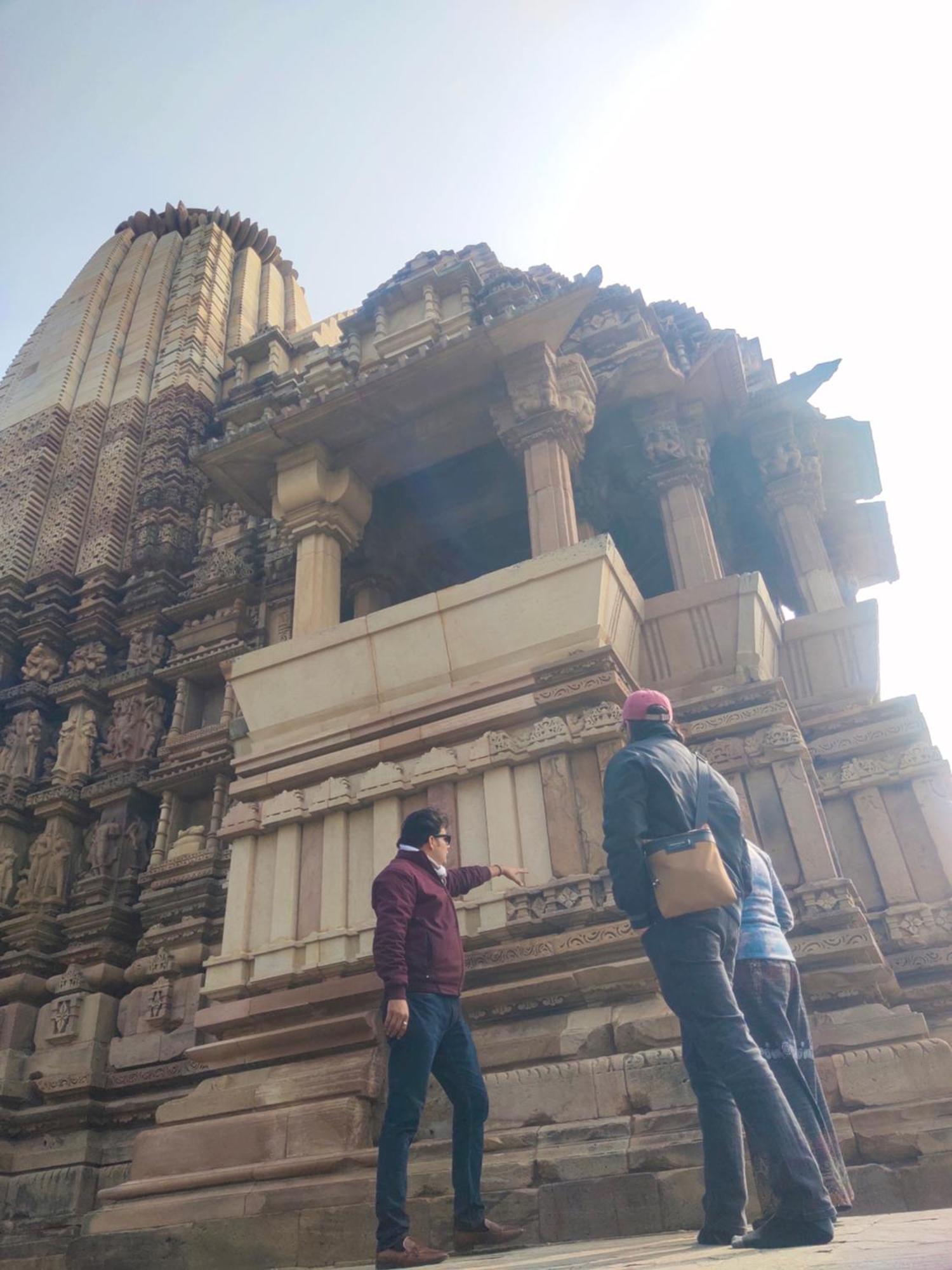 Khajuraho Glory Homestay エクステリア 写真