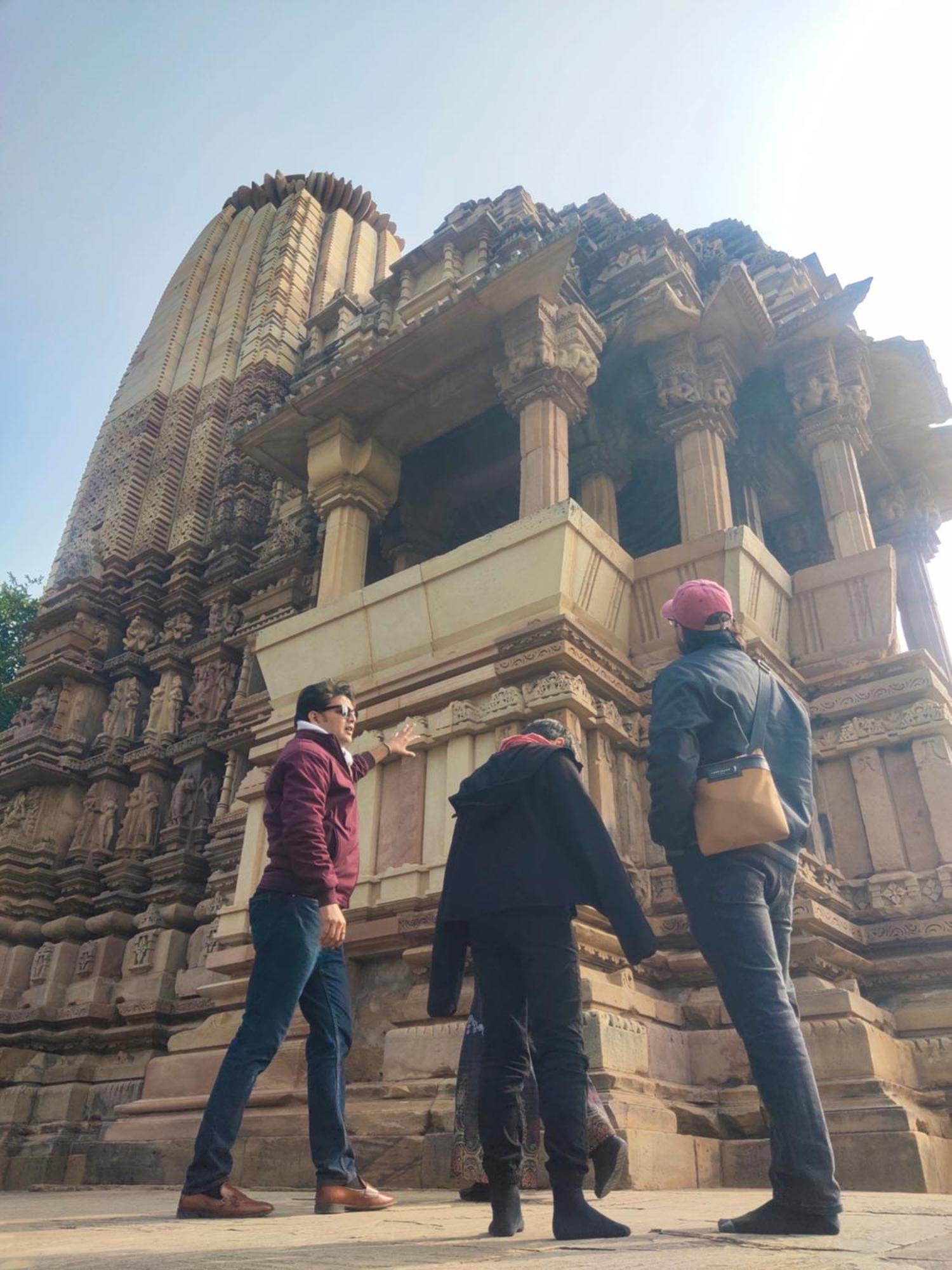 Khajuraho Glory Homestay エクステリア 写真