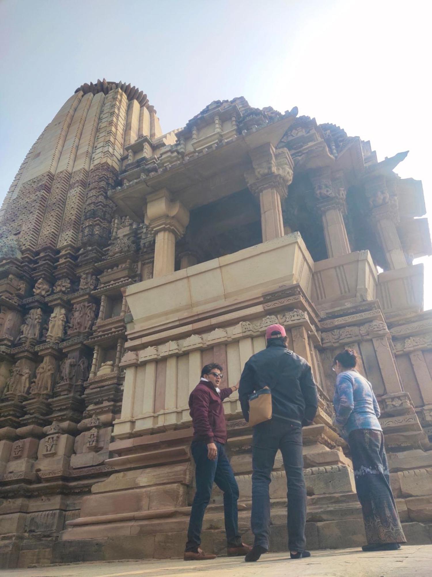 Khajuraho Glory Homestay エクステリア 写真